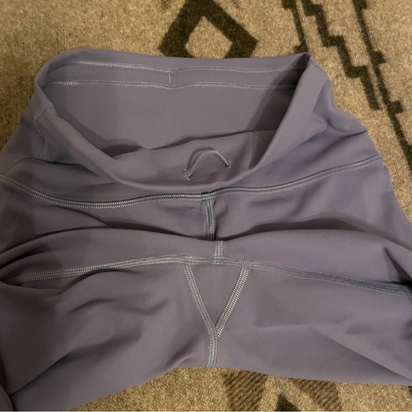 Lululemon Wunder Train High-Rise Crop 23", size 6 - Picture 5 of 6